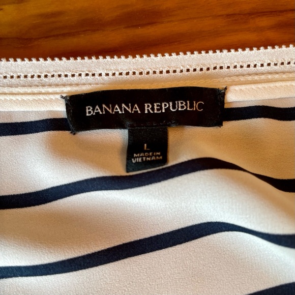 NWOT - Banana Republic - Silky Black/ White Stripe Tee with Picot Trim / Large - Picture 7 of 12